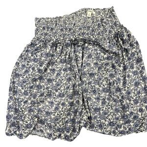 Flare Mini Skirt with White/Blue Floral Print and elastic waistband Sz Medium